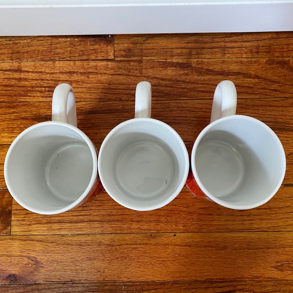 Set of 3 1997 Coca-Cola® Collector Mugs - Picture 2 of 16